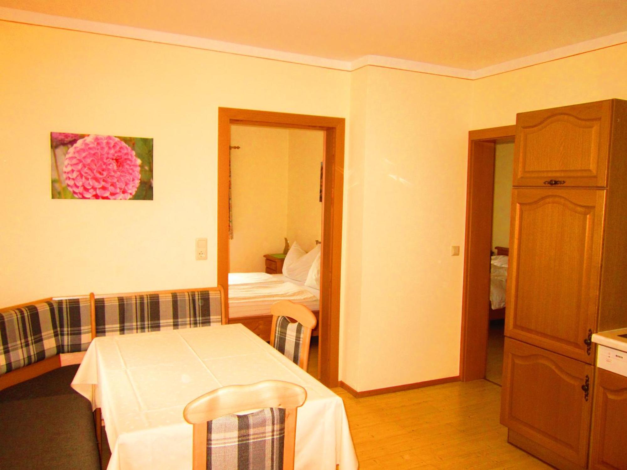 Villa Gut Neusess Mauterndorf  Habitación foto