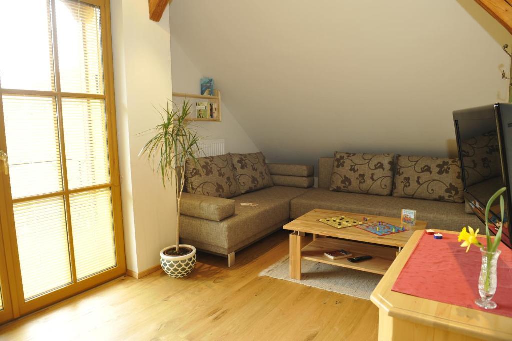 Villa Gut Neusess Mauterndorf  Habitación foto